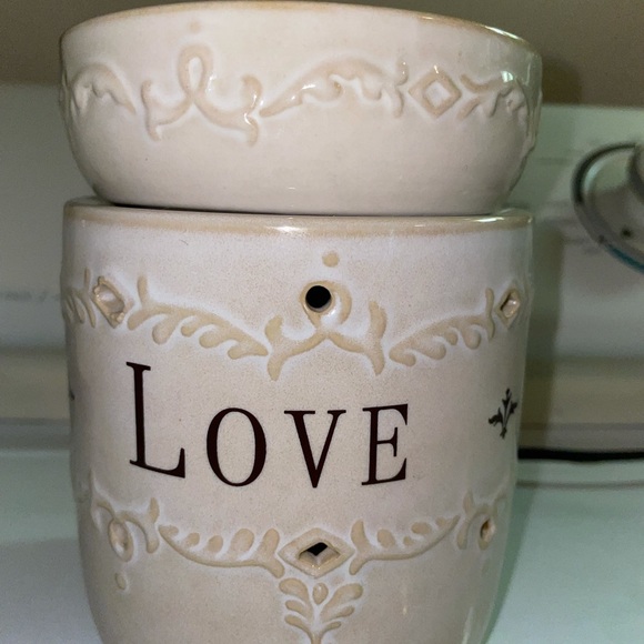 Wax Warmer - Picture 1 of 3